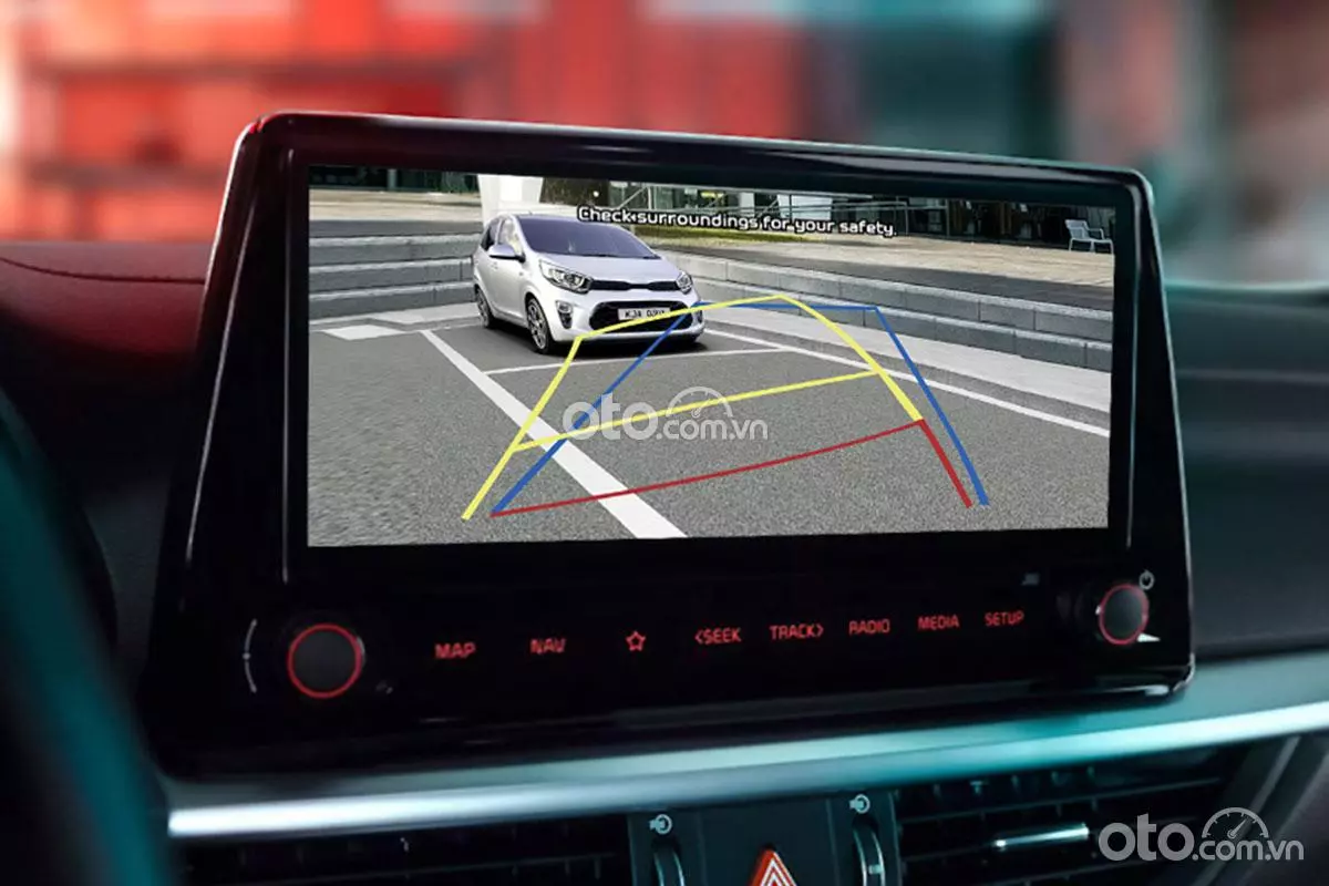 camra lùi trên KIA K3 2021.