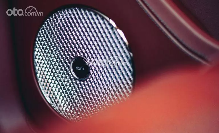 âm thanh xe Bentley Continental 2021-2022