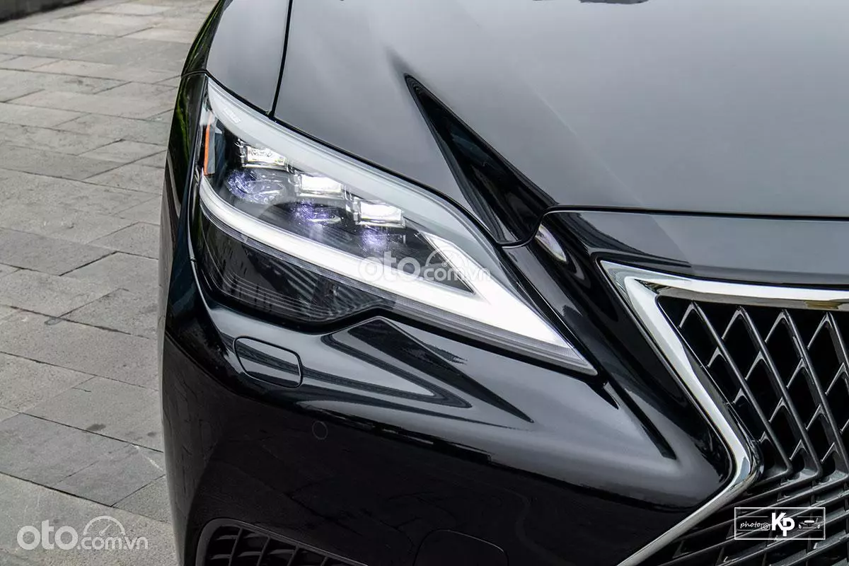 Ngoại thất Lexus LS 2021 mới nhất1.