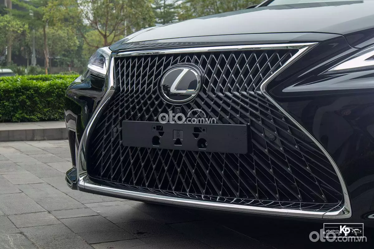 Ngoại thất Lexus LS 2021 mới nhất