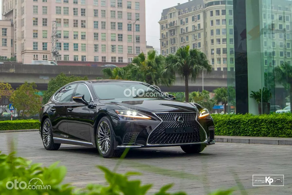 Lexus LS 2021 mới nhất
