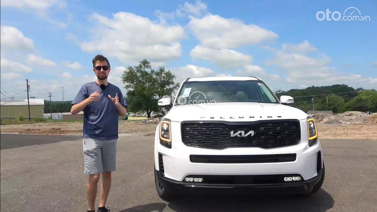 đầu xe KIA Telluride 2022.