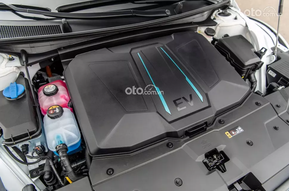 Động cơ Hyundai Ioniq 2022.