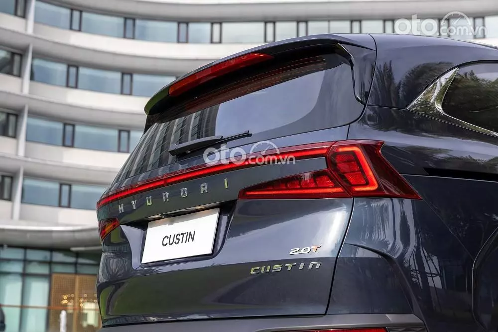 Đèn hậu xe Hyundai Custin Đèn hậu xe Hyundai Custin.