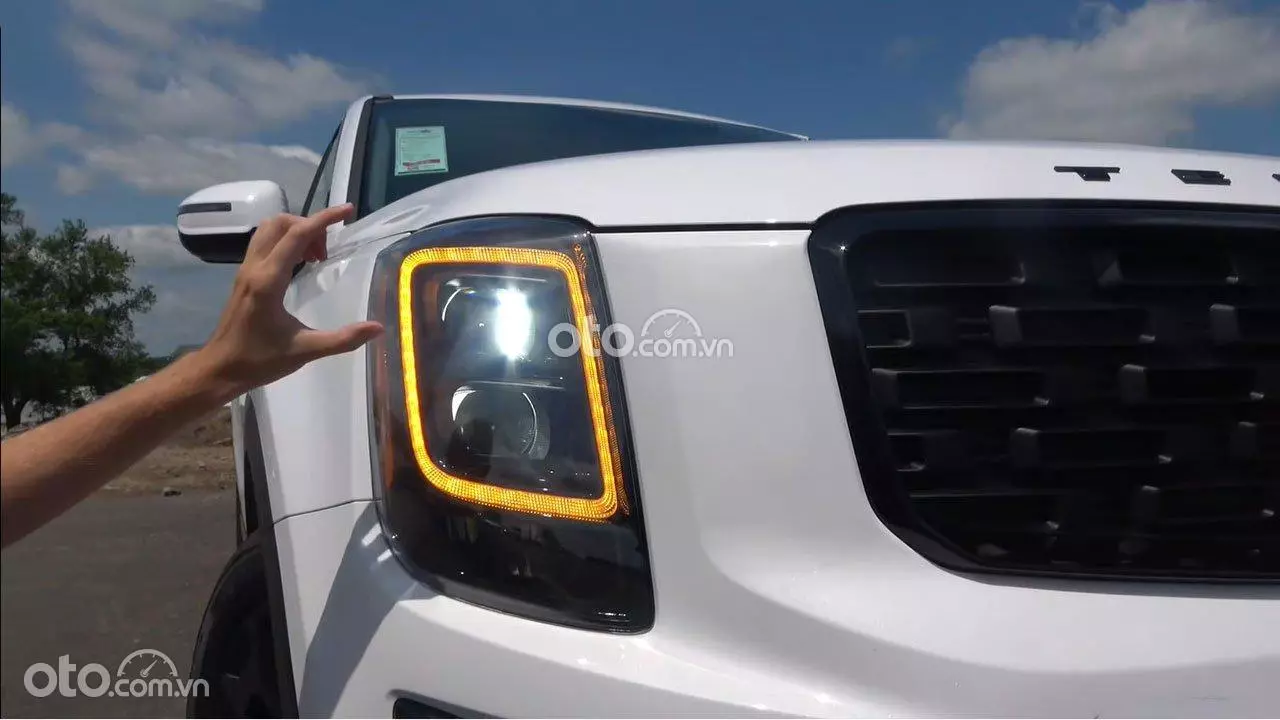đèn pha xe KIA Telluride 2022