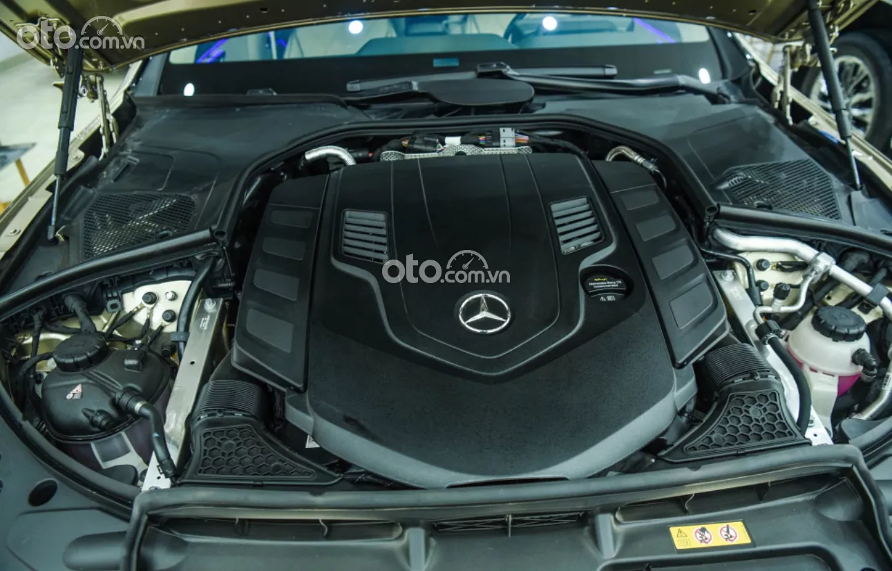 động cơ xe Mercedes-Maybach S 580 