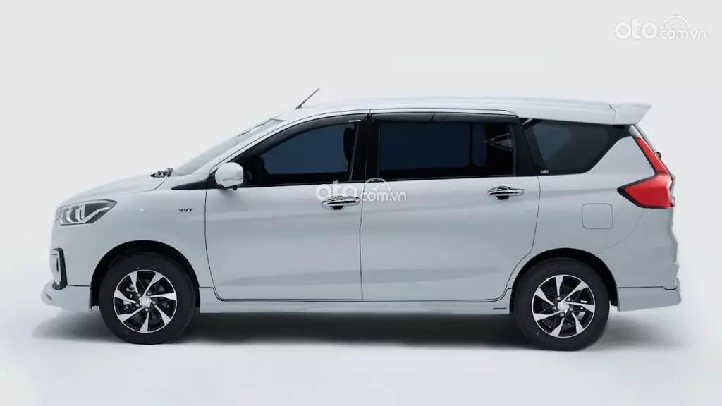 thân xe Suzuki Hybrid Ertiga 2022.