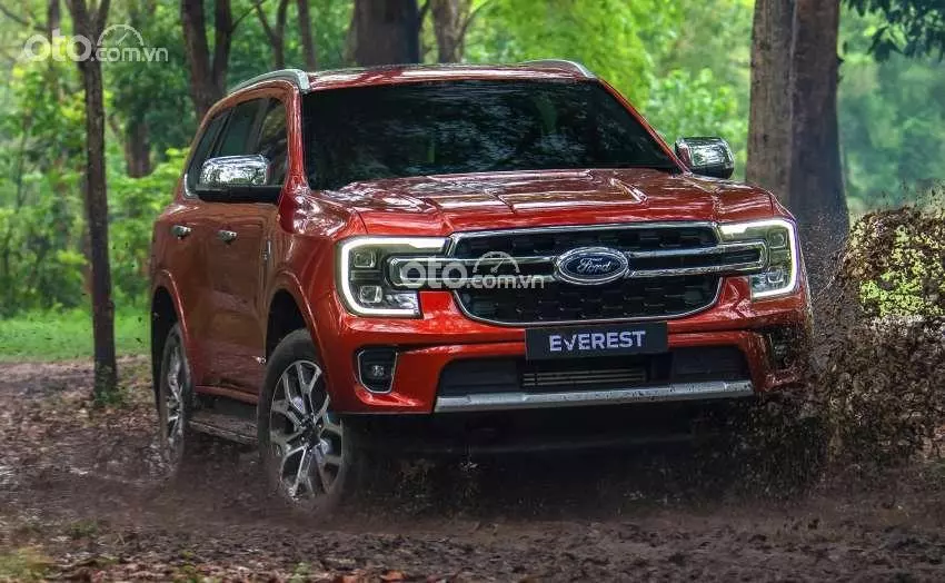 vận hành Ford Everest 2022.