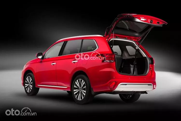 Thông số kỹ thuật Mitsubishi Outlander 2022.