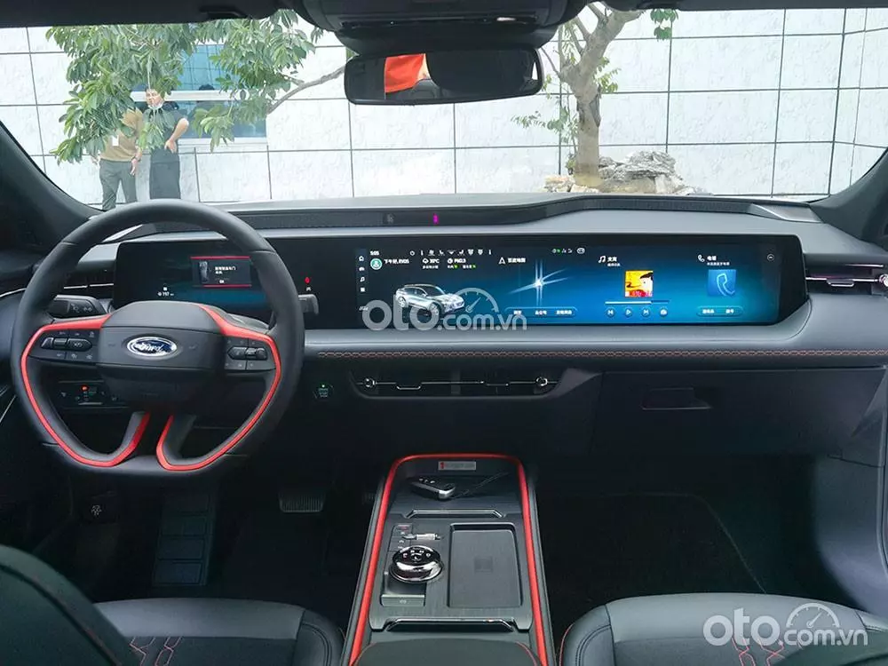 màn hình siêu khổng lồ trên xe Ford Evos 2022.