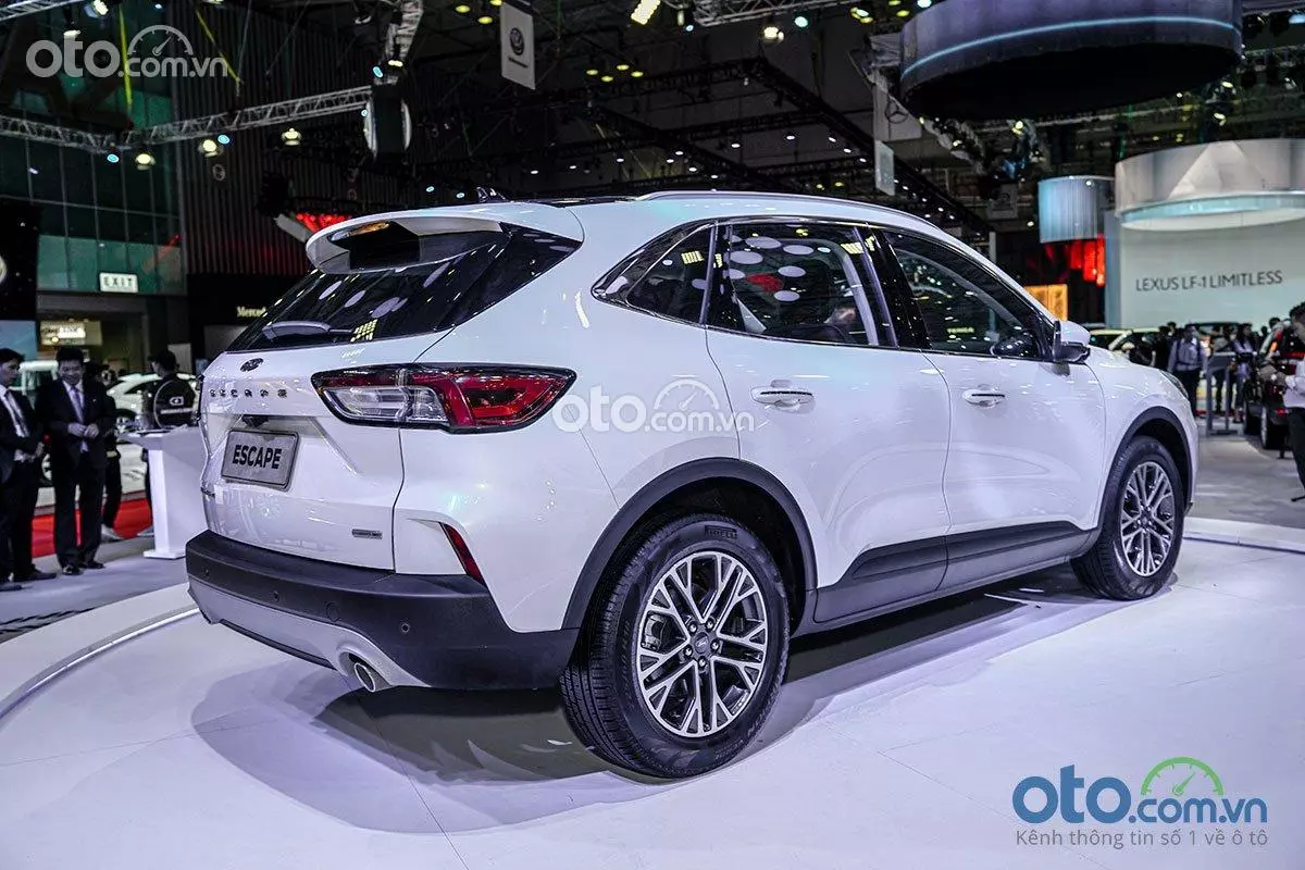 Động cơ trên Ford Escape 2021