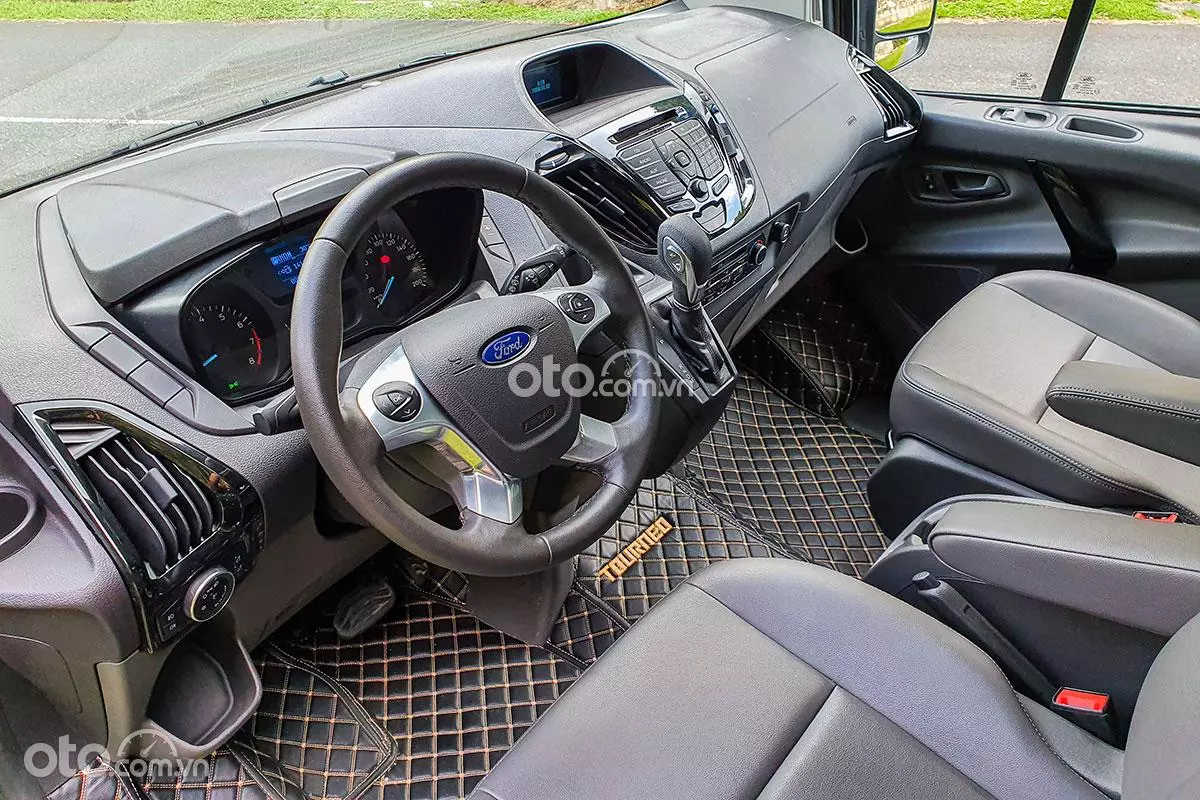 Giá xe Ford Tourneo thế hệ mới cập nhật hàng tháng - Ảnh 2