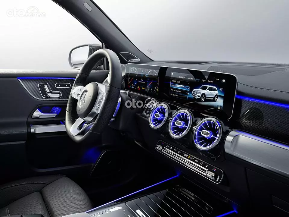 Nội thất Mercedes-Benz GLB 200 4Matic 2021.