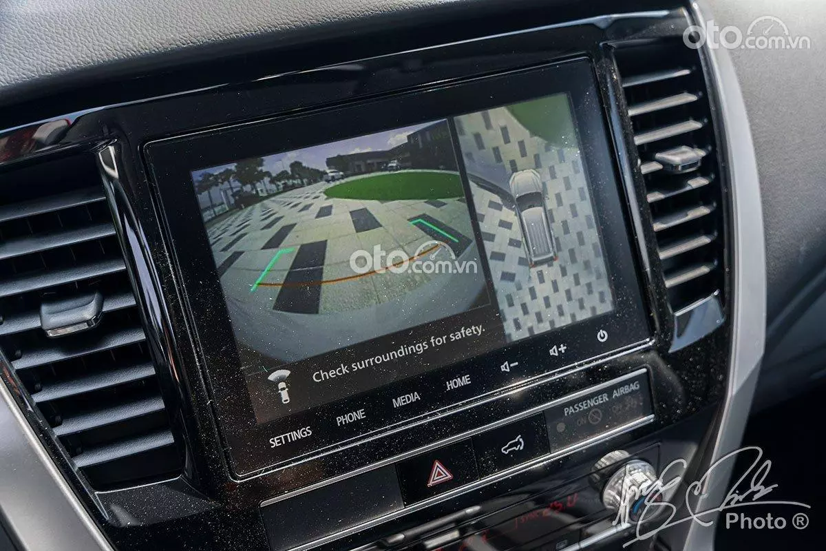 Nội thất xe Mitsubishi Pajero Sport 2021 2.