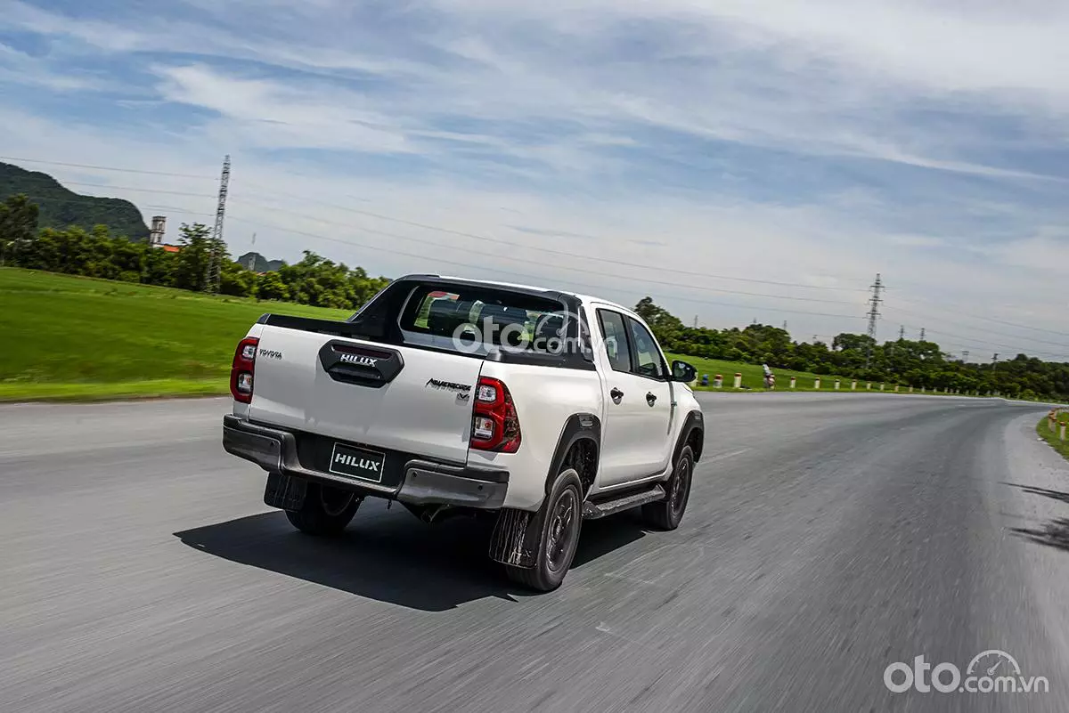 Động cơ Toyota Hilux 2021.