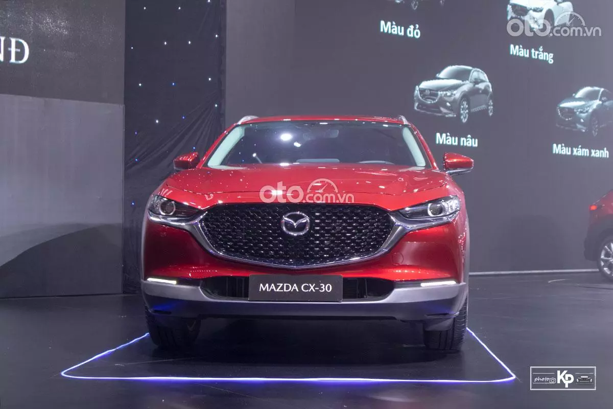 đầu Mazda CX-30 2021.