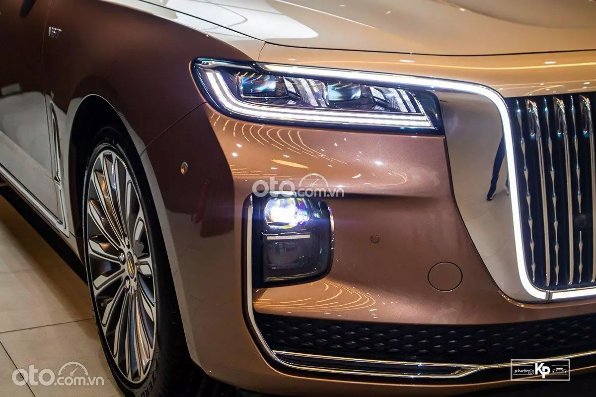 đèn định vị Hongqi H9.