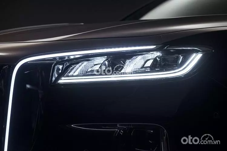 đèn pha xe Hongqi H9 2022.
