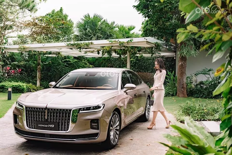 Hongqi H9.