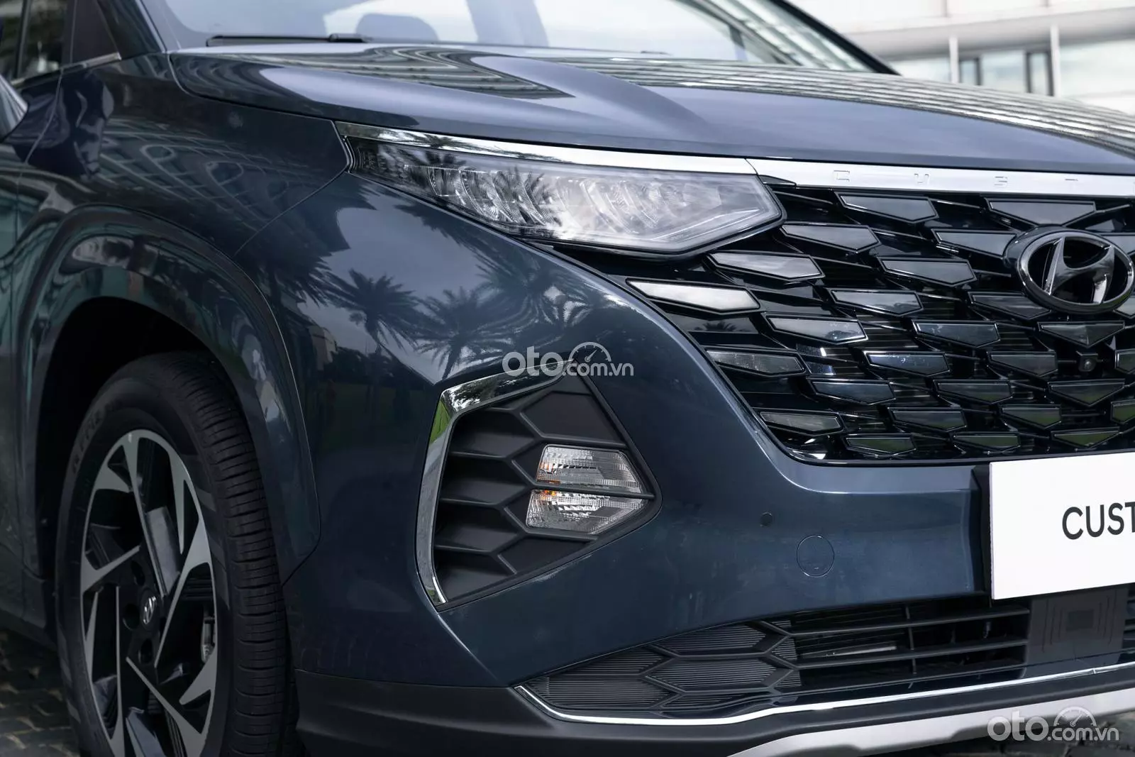 Hệ thống chiếu sáng trước của Hyundai Custin Hệ thống chiếu sáng trước của Hyundai Custin.