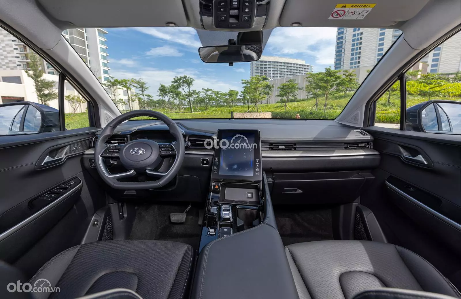 Khoang cabin Hyundai Custin Khoang cabin Hyundai Custin .