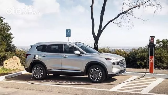 Hyundai SantaFe 2022.