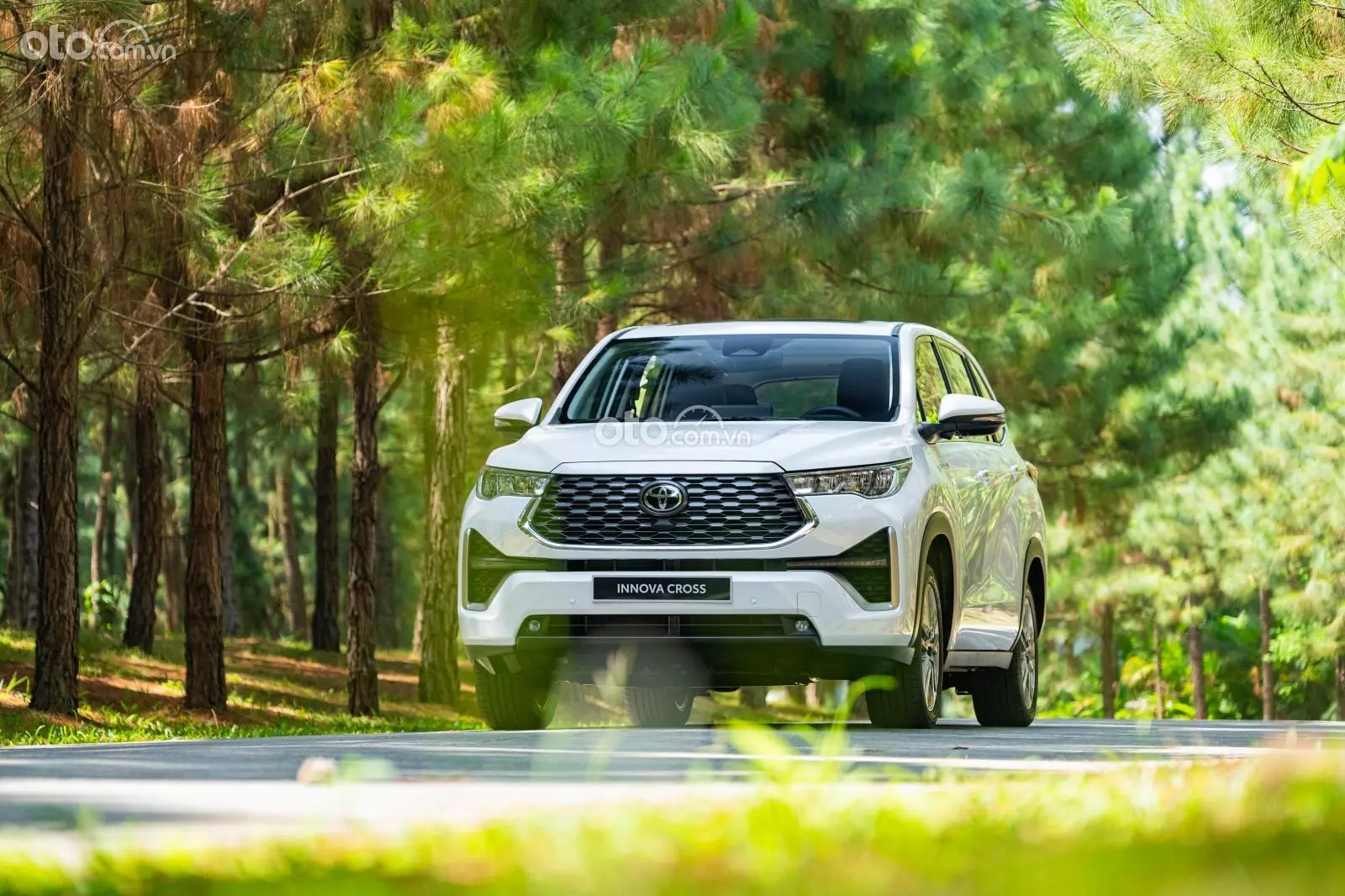 Toyota Innova Cross 2023 giá bao nhiêu Toyota Innova Cross 2023 giá bao nhiêu.