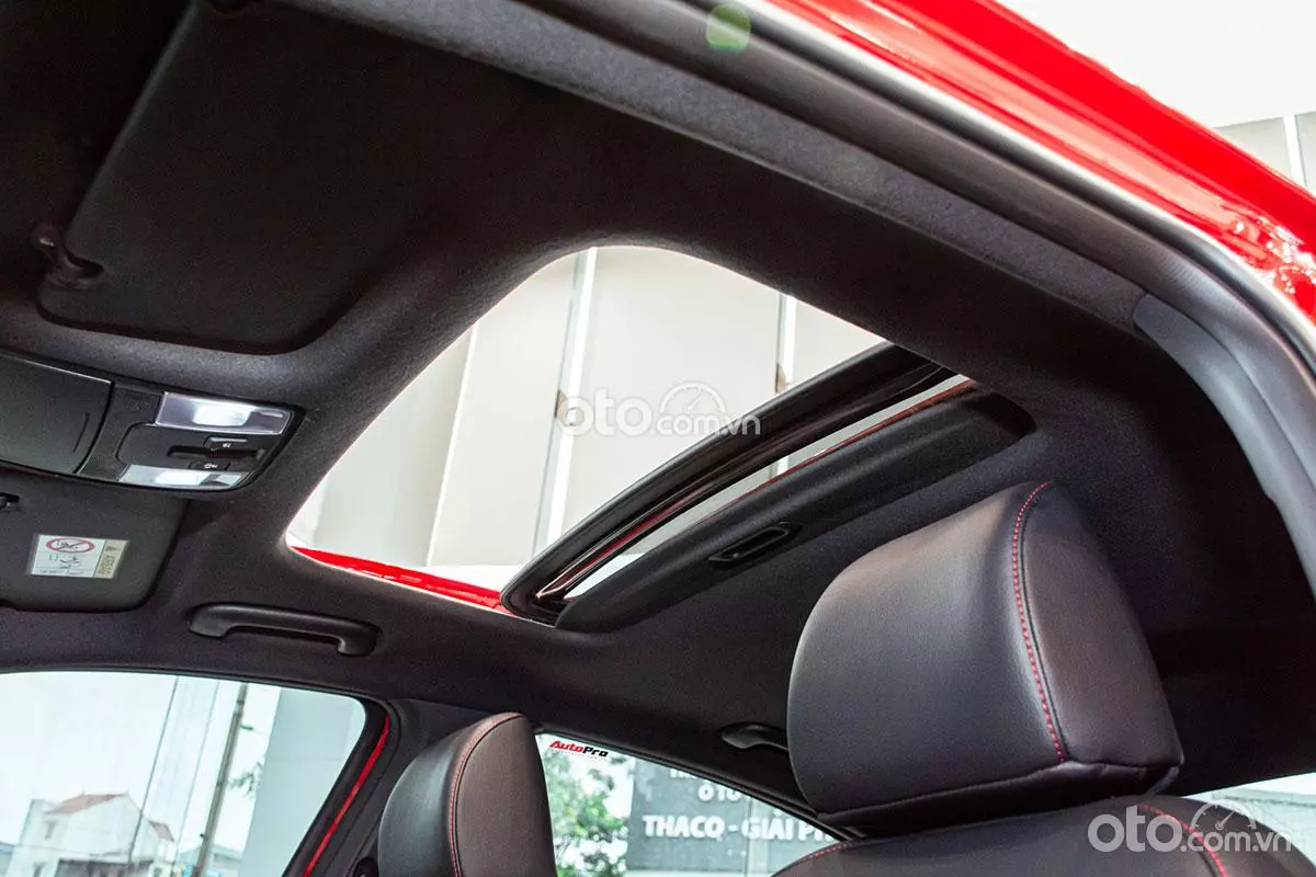 cửa sổ trời KIA K3 2021