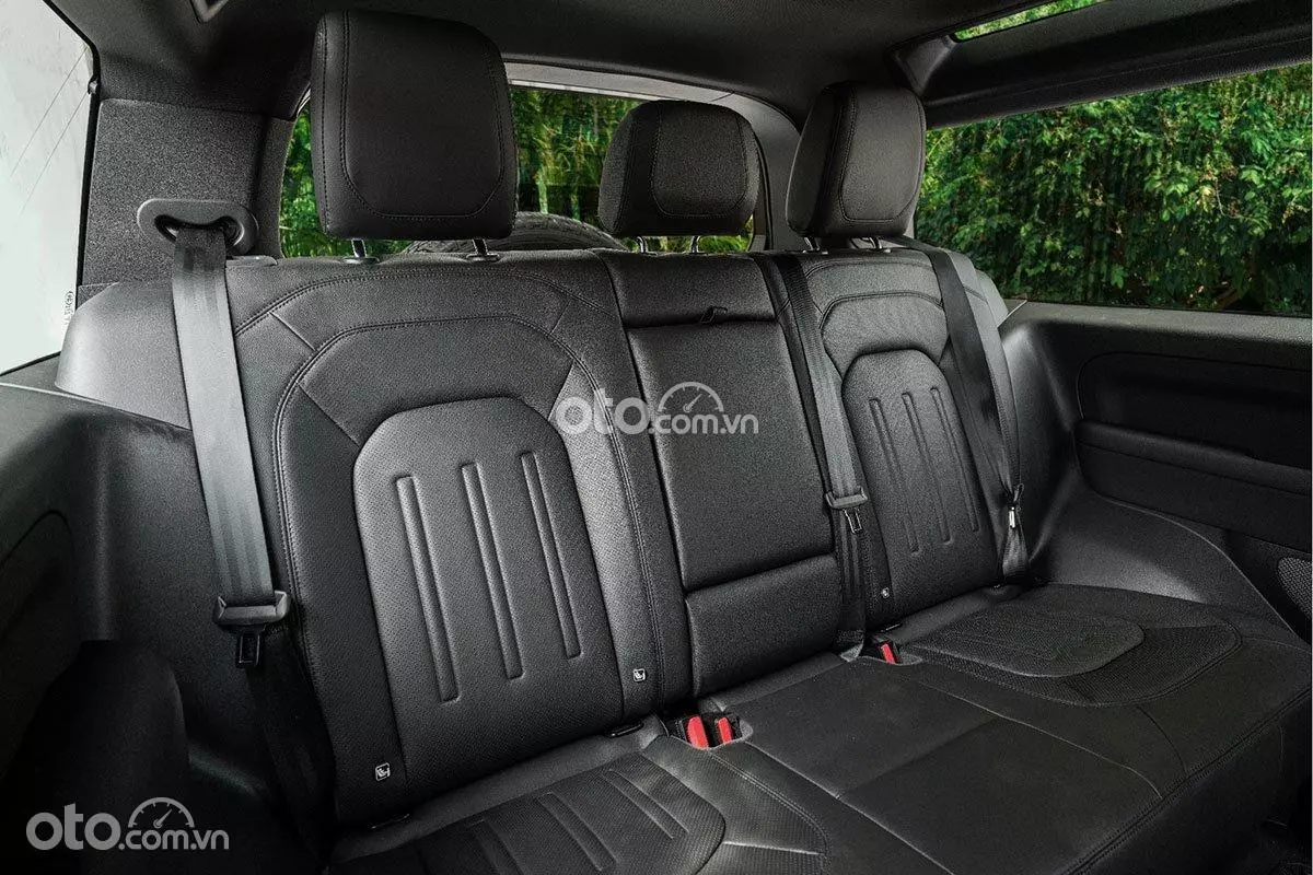 Nội thất Land Rover Defender 2021