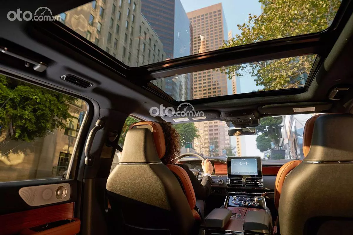 nội thất xe Lincoln Aviator .