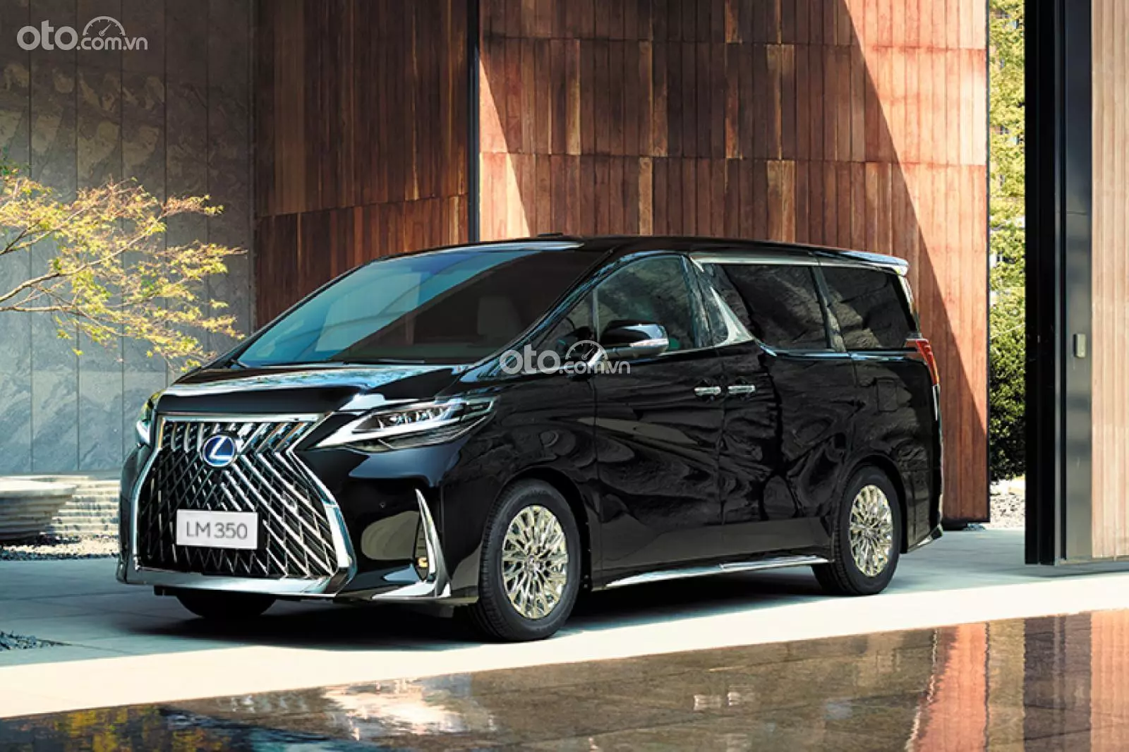 Ngoại thất xe Lexus RX 350 mới nhất.1