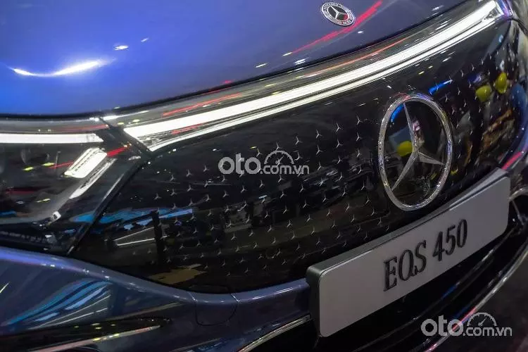 tản nhiệt xe Mercedes-Benz EQS .