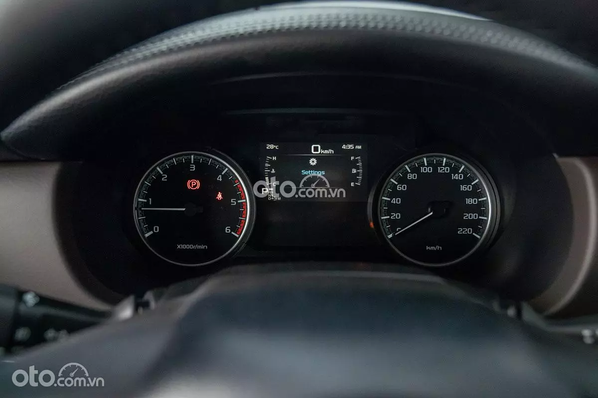 cụm đồng hồ xe Mazda BT 50 2021.