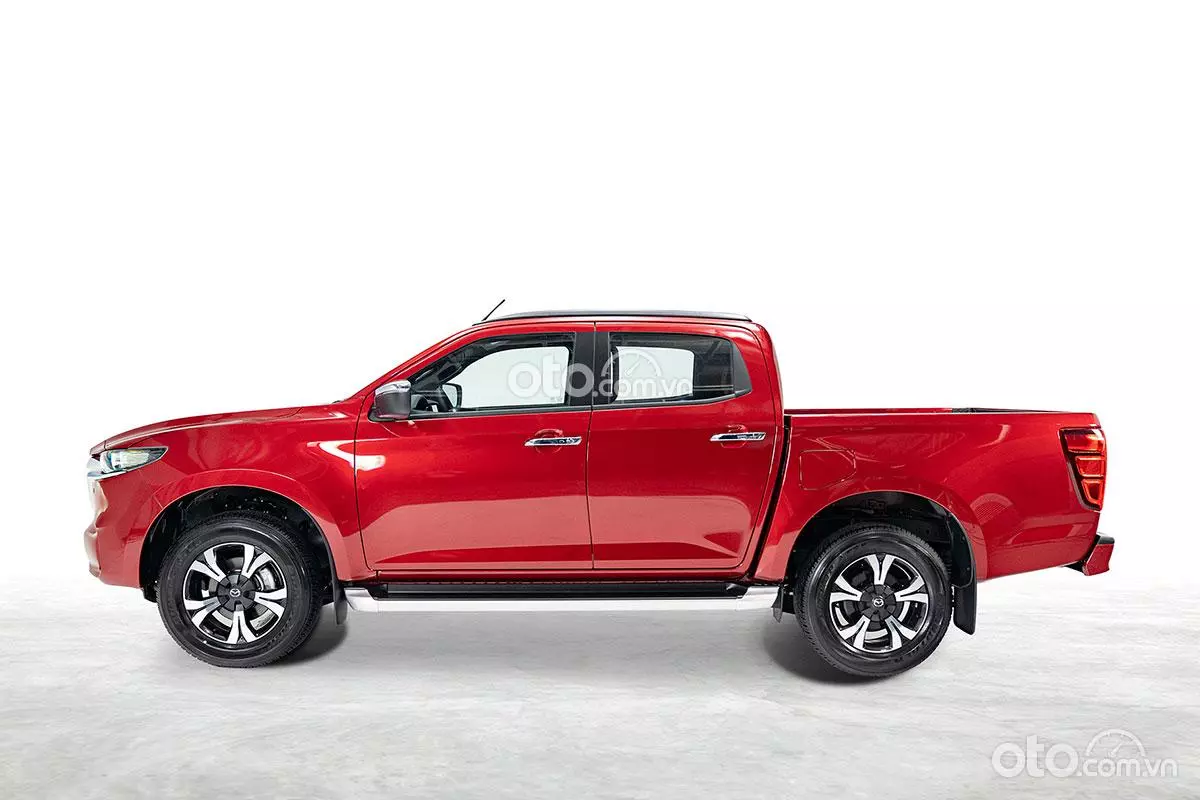 thân xe Mazda BT 50 2021.