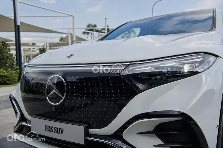 Tản nhiệt xe Mercedes-Benz EQS 500 4Matic .