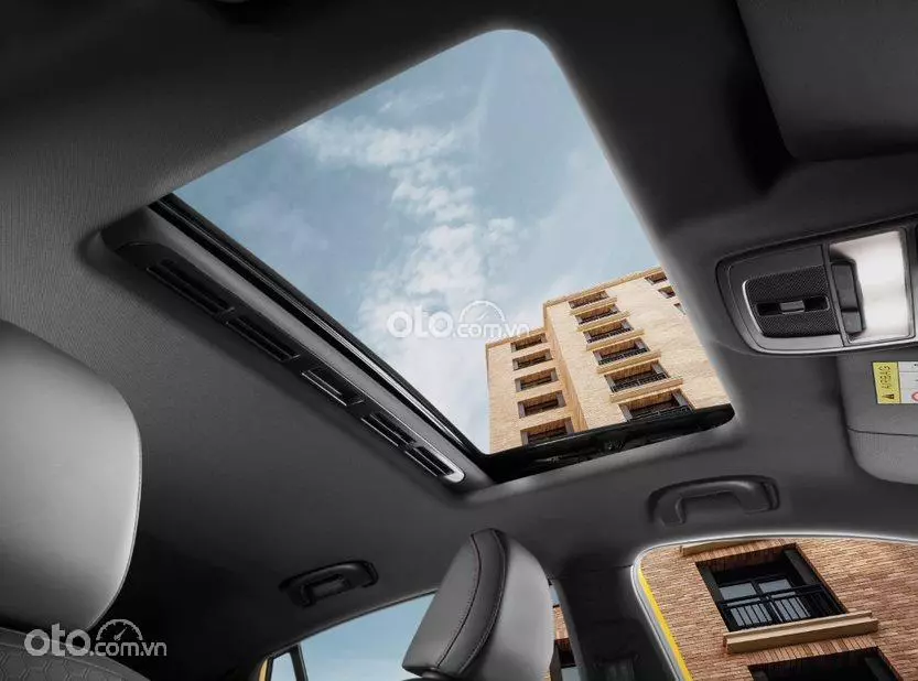 cửa sổ trời xe MG5 2022.