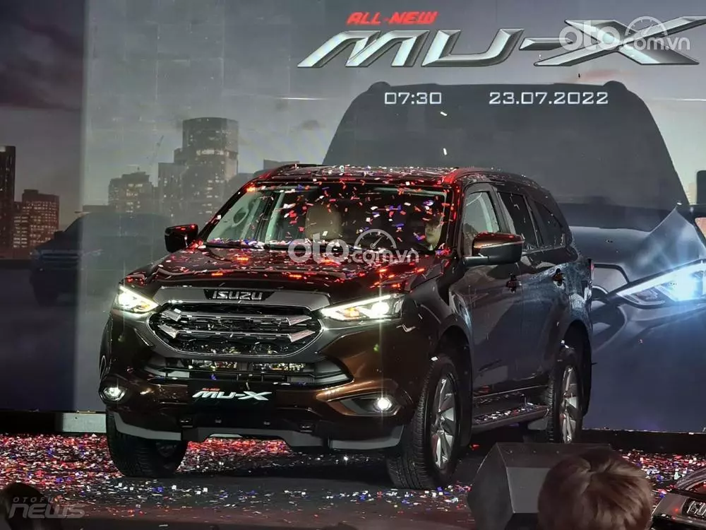 Isuzu mu-X mới nhất tại Việt Nam.