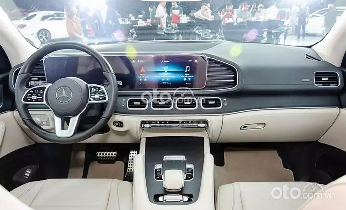 Nội thất Mercedes-Benz GLS 450 4MATIC