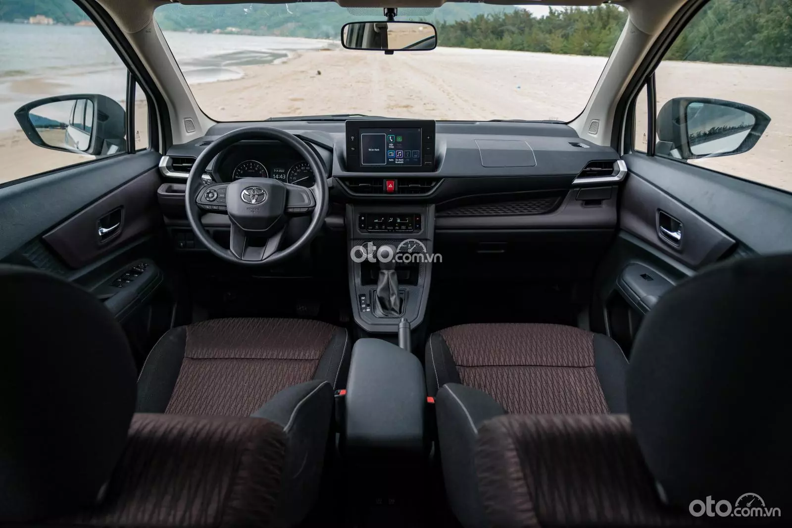 Nội thất xe Toyota Avanza Premio 2022.
