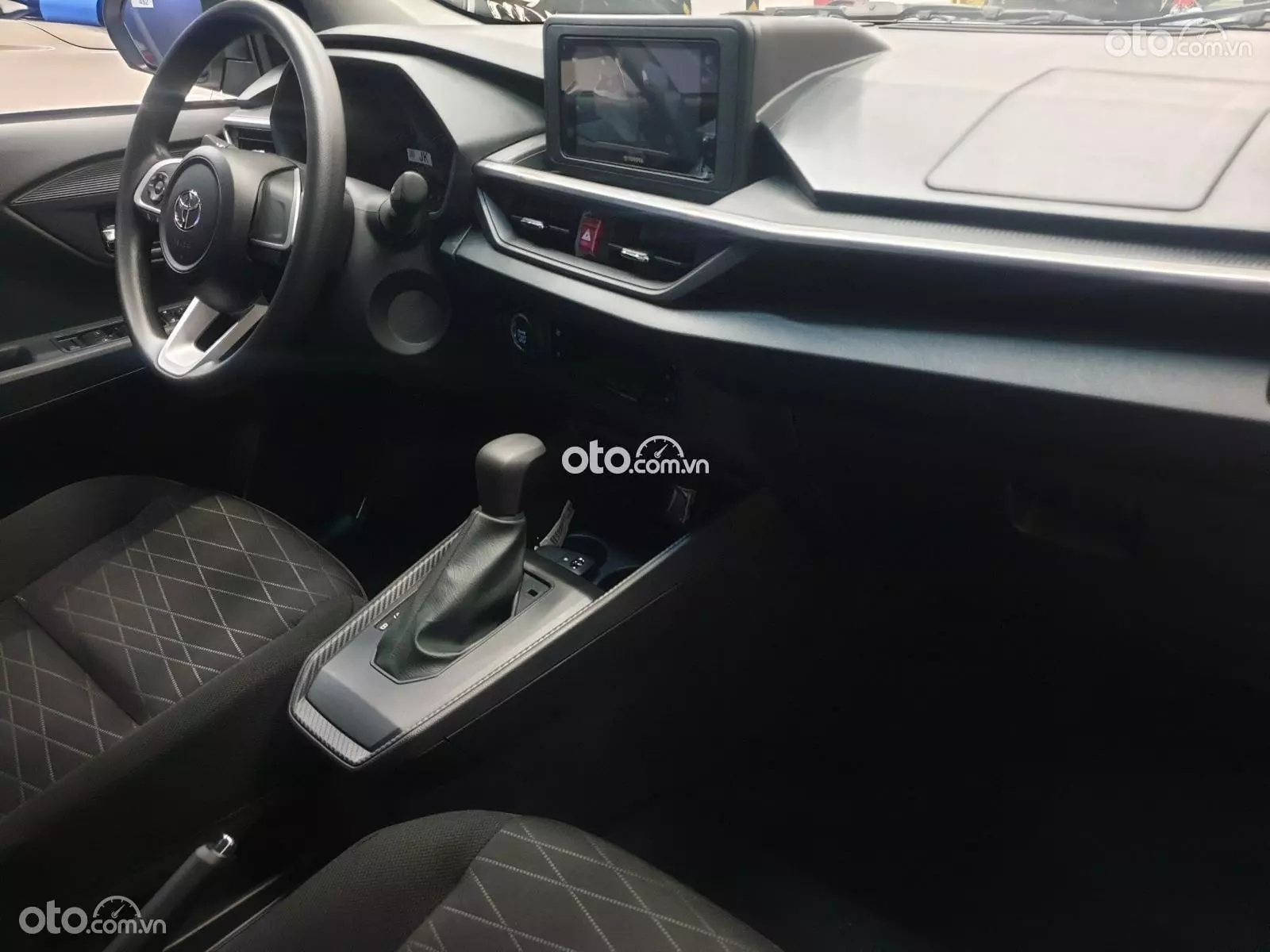 Nội thất xe Toyota Wigo1.