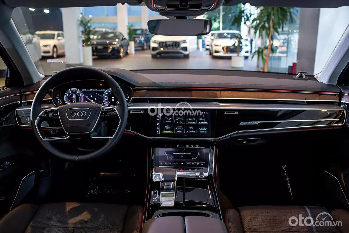 Nội thất xe Audi A8 2022.