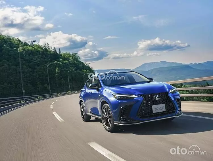 Vận hành Lexus NX 350 Vận hành Lexus NX 350.
