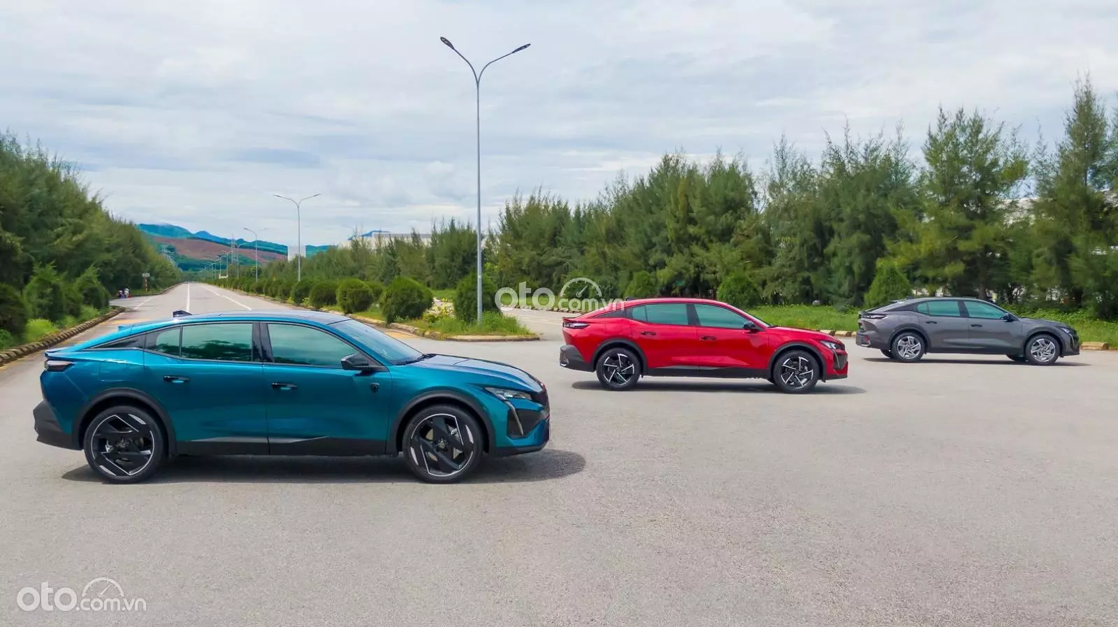 Thông số kỹ thuật xe Peugeot 408
