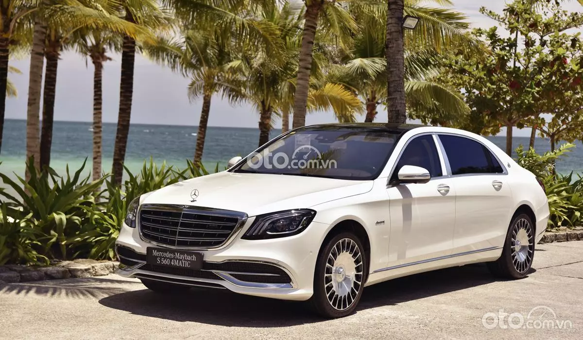 Giá xe Mercedes-Maybach S 560 2022.