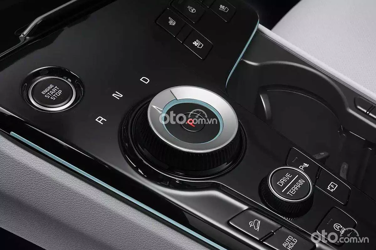 cụm điều khiển trung tâm xe KIA Sportage 2022.