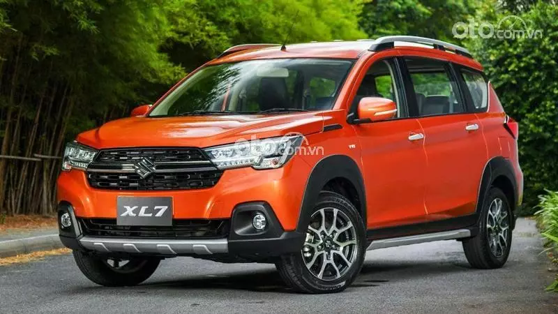 đầu xe Suzuki XL7.