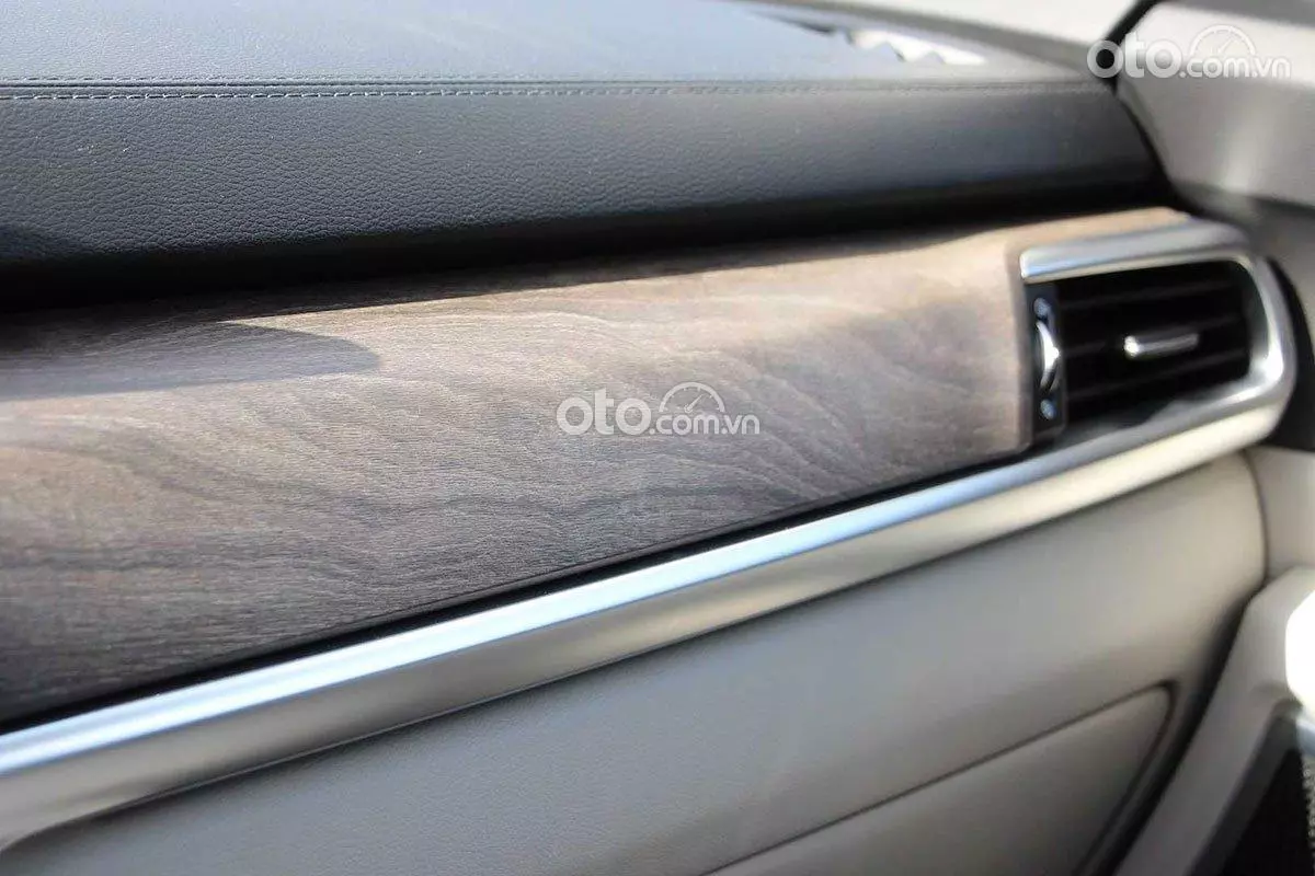 nội thất ốp gỗ trên xe KIA Telluride