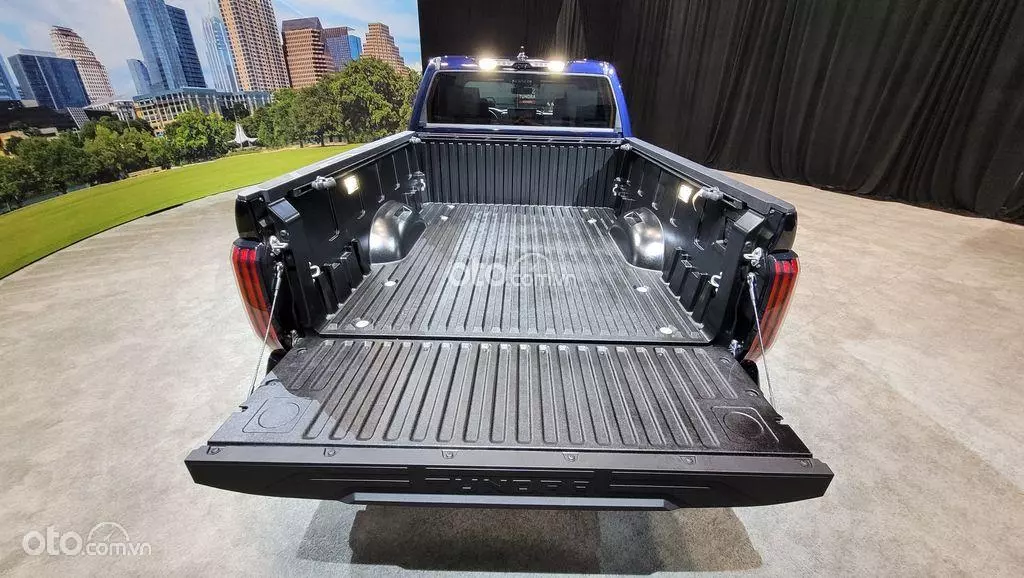 thùng xe Toyota Tundra 2022..