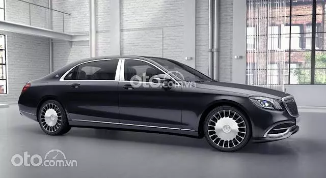 tổng quan về Mercedes-Maybach S 560.