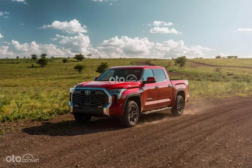 Giá xe Toyota Tundra 2022 mới nhất.